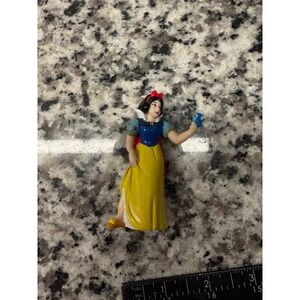 Disney Snow White Figurine PVC Toy Cake Topper Blue Bird Yellow Dress 3 Inch